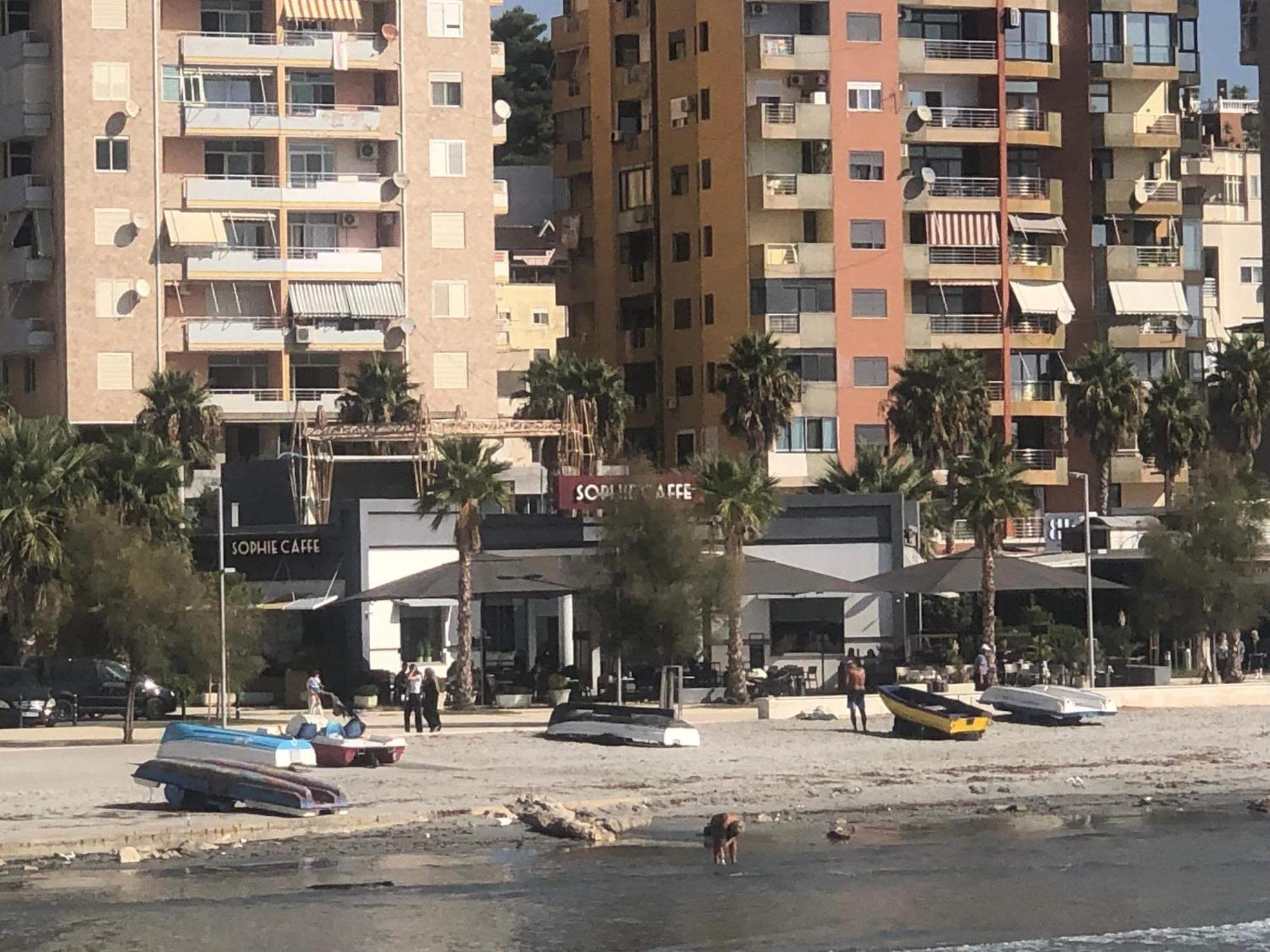 Vollga Four Seasons Apartment Durrës Extérieur photo